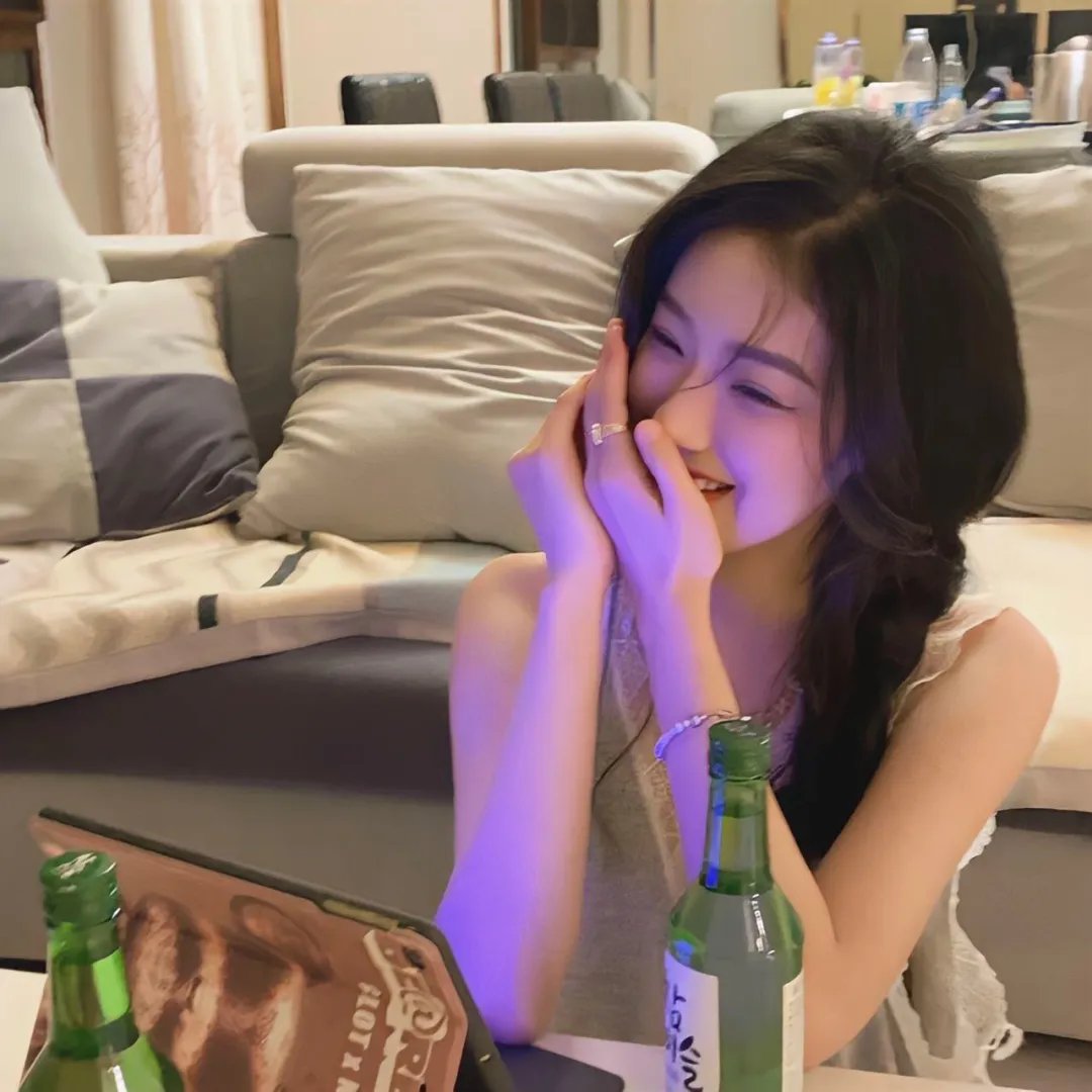 在他的阴影下